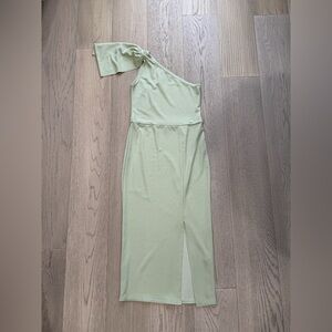 PrettyLittleThing One-Shoulder Light Green Dress